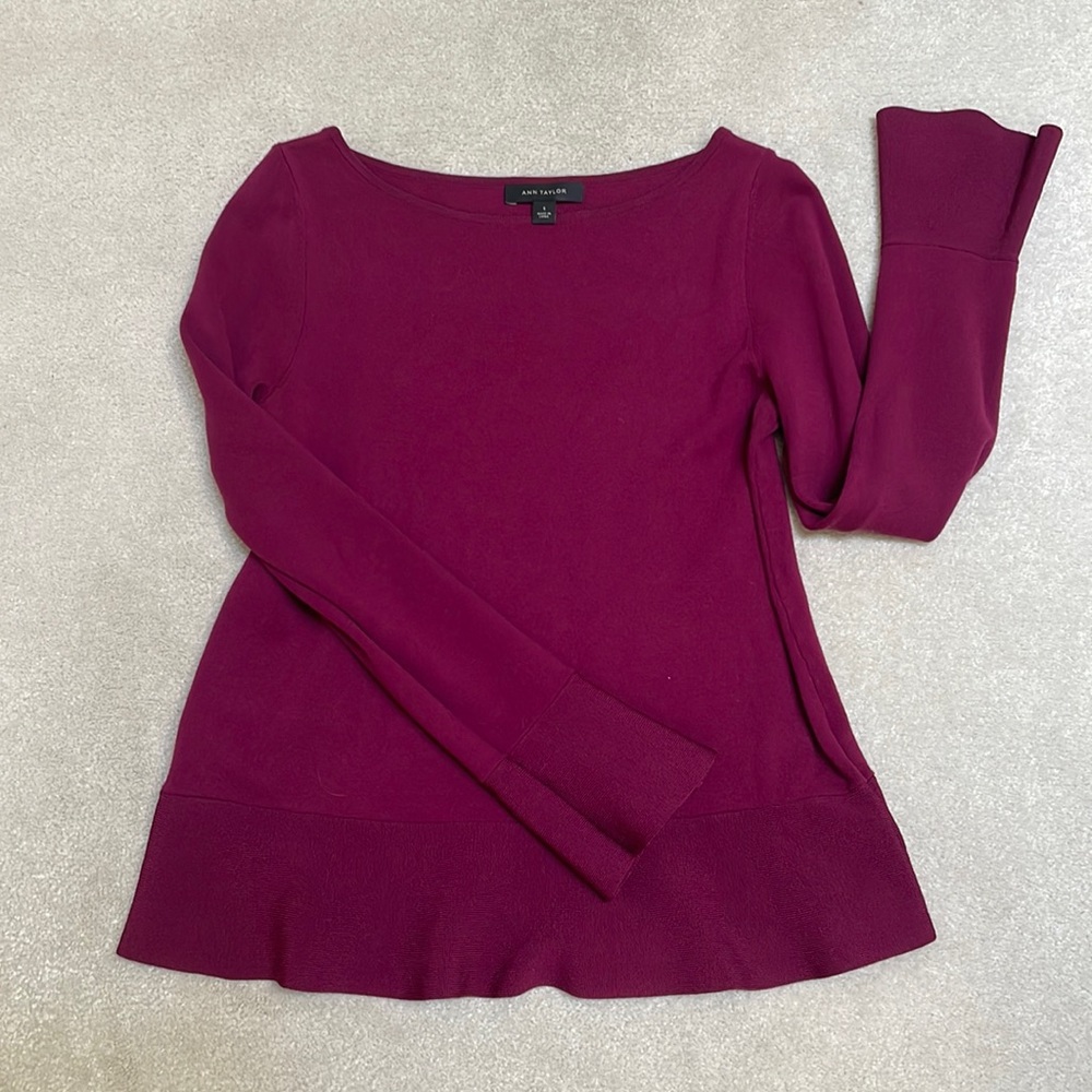 Ann Taylor knit bell sleeve top